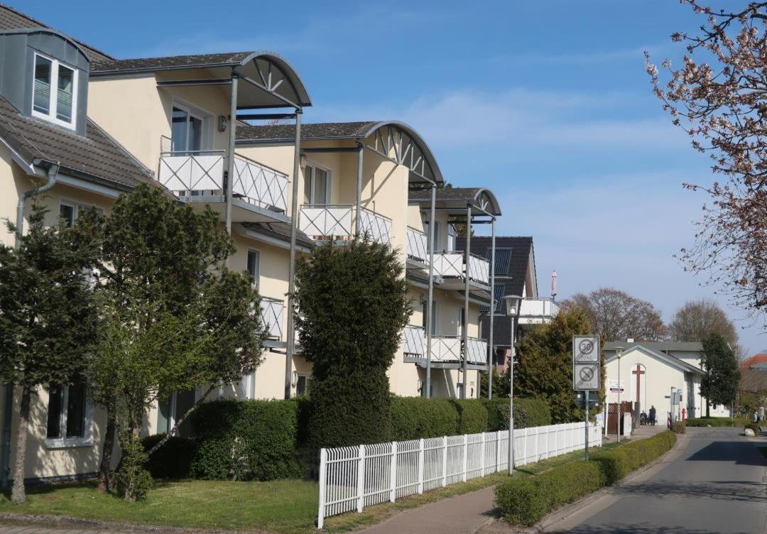 Wohnung 9 Meer-Ruhe Im Haus Stranddistel Komfortable Ferienwohnung Im 1 Og Fuer 4 Personen In Цингст Экстерьер фото